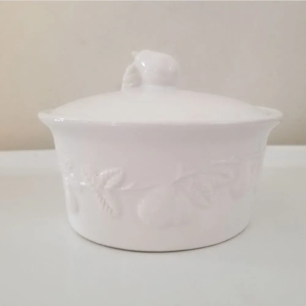 Lillian Vernon vintage farmhouse dish